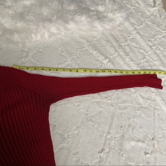 Red Ribbed V-Neck Sweater - Picture 9 of 9